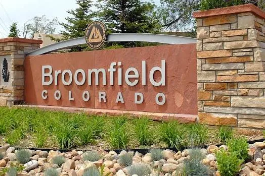 Broomfield, Colorado stone welcome sign